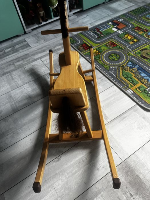 Konik         bujany