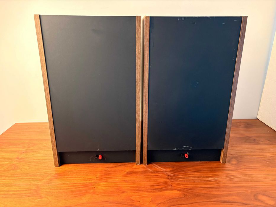 Colunas de Audio - JBL - Model J325