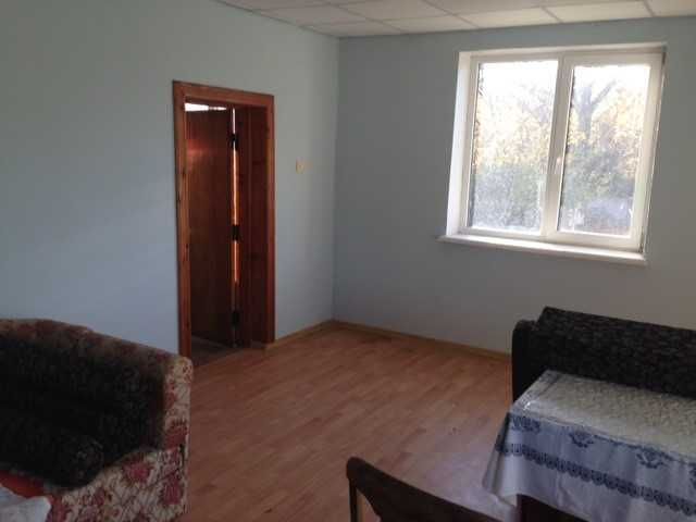 Продаж комерційної нерухомості (2 будівлі+територія)