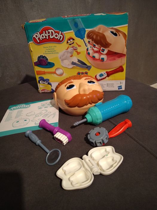 Zestaw Play-Doh Dentysta + gratisy