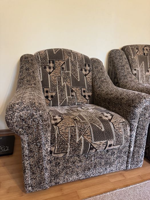 Продам  диван та 2 крісла, самовивіз Млинів)