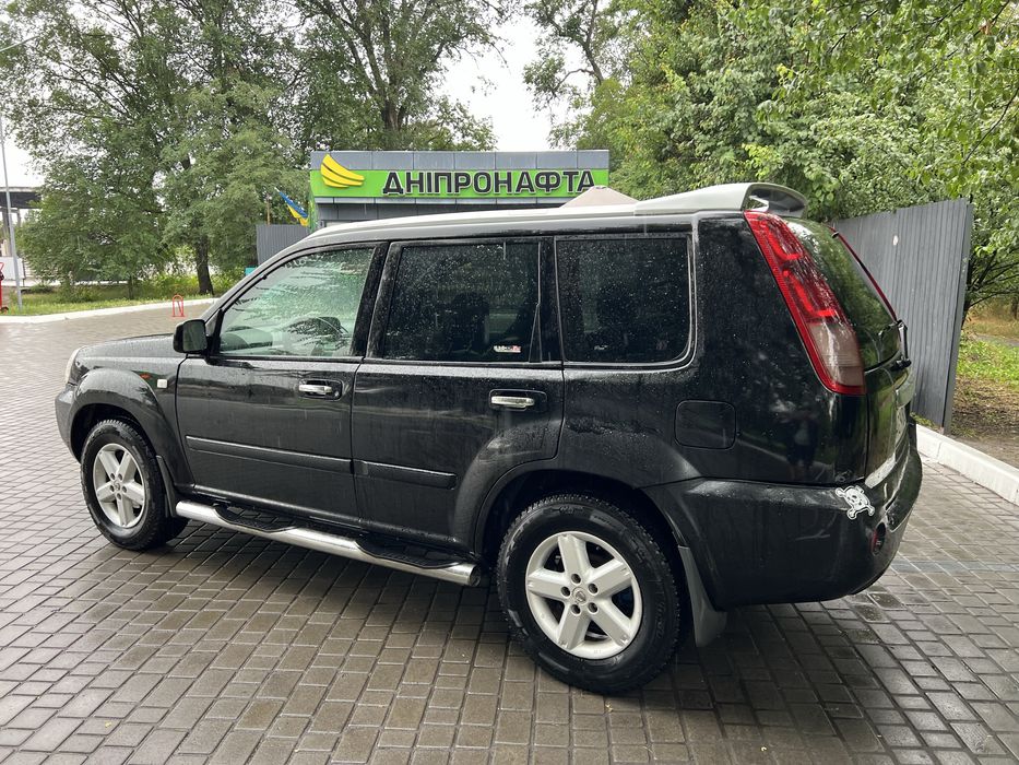 Продам Nissan X-Trail 2.2дизель в хорошем состоянии