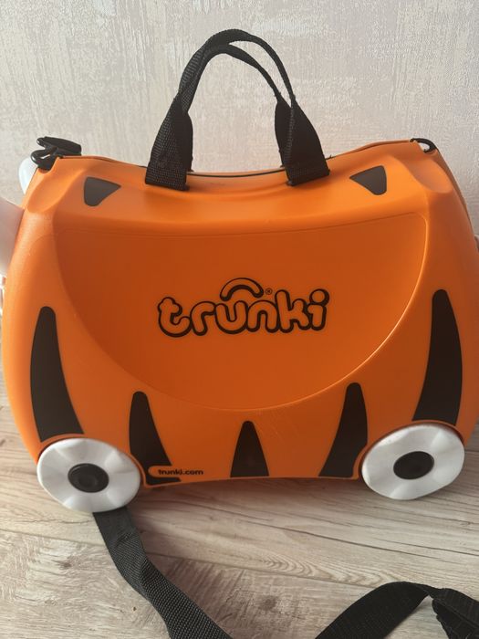 Дитячий чемодан Trunki