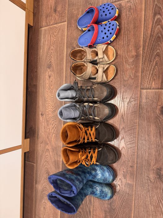 Дитяче взуття нове і б/в недорого