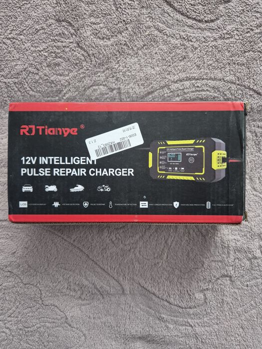 Зарядний пристрій