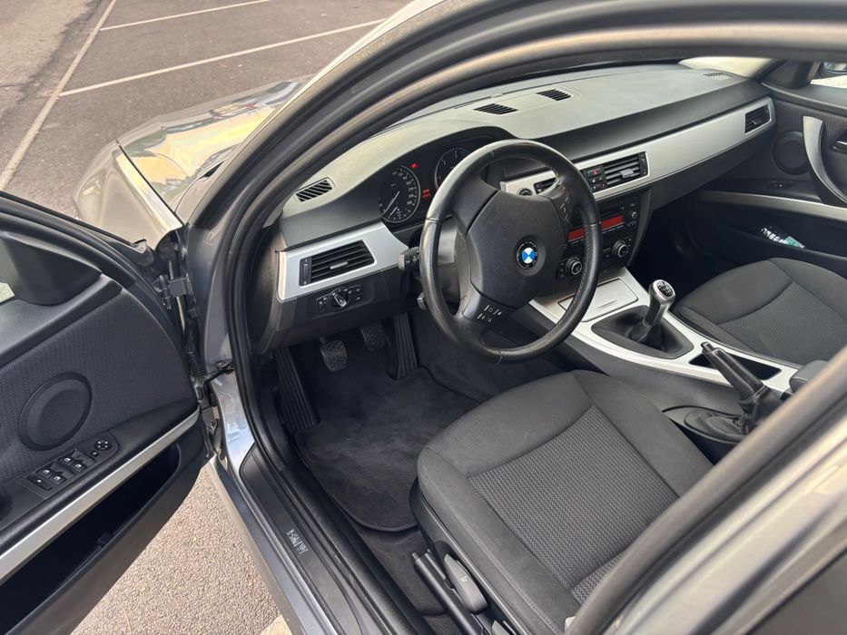 BMW 318d primeira mão