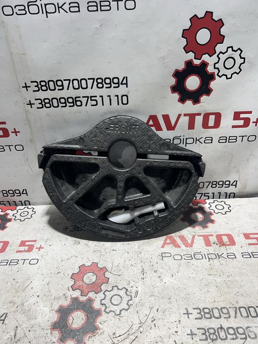 Пенопласт багажника под запаску Ford fiesta mk7 пластик багажника форд