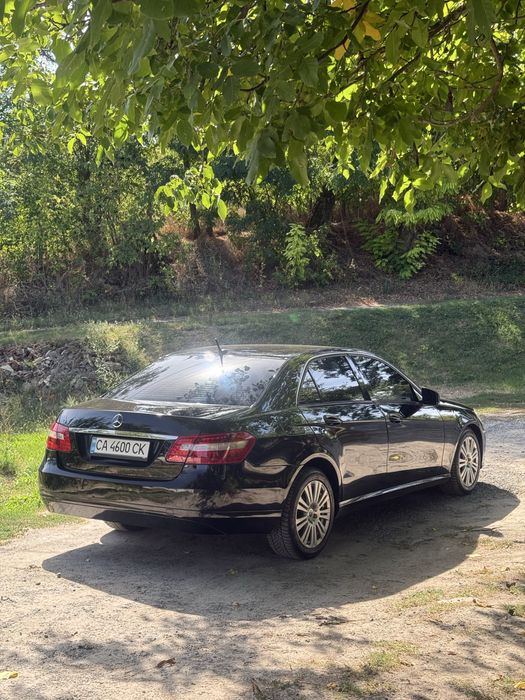 MERCEDES-BENZ E 200 2010 VIN WDD2120051A260845 фото оголошення 4 з 8