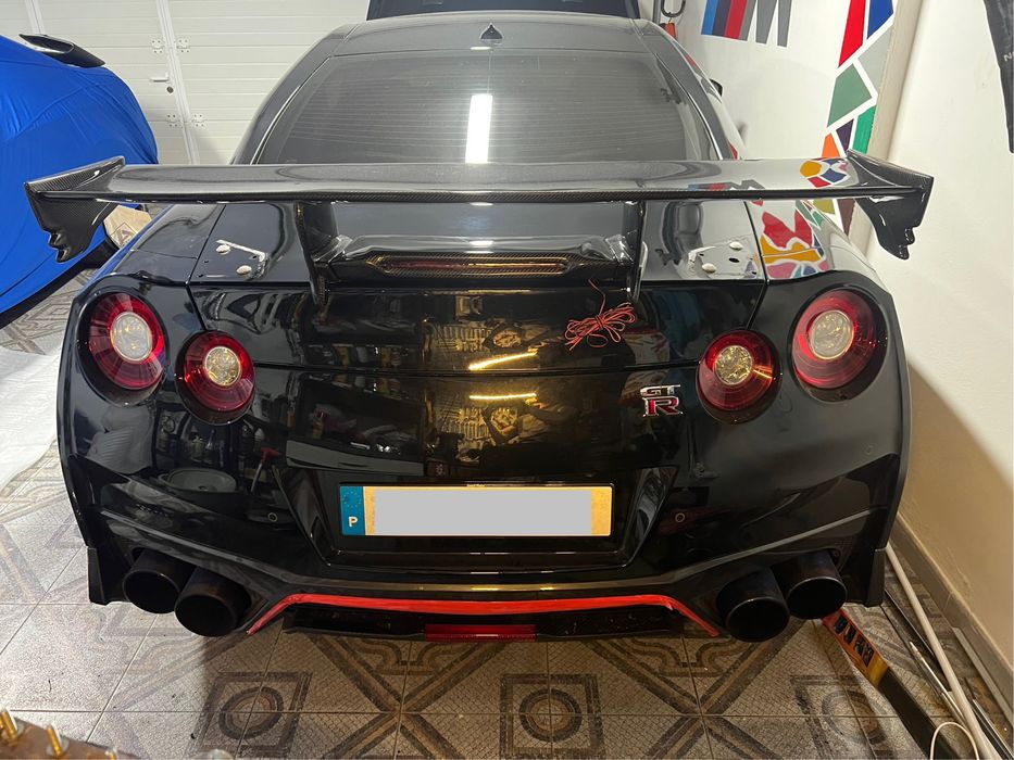 Spoiler/Aileron nissan gtr NISMO