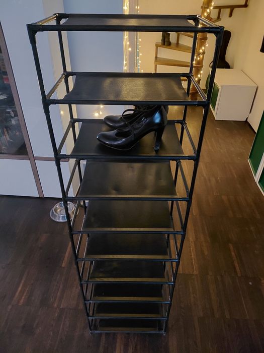 Aluminowe półki na buty