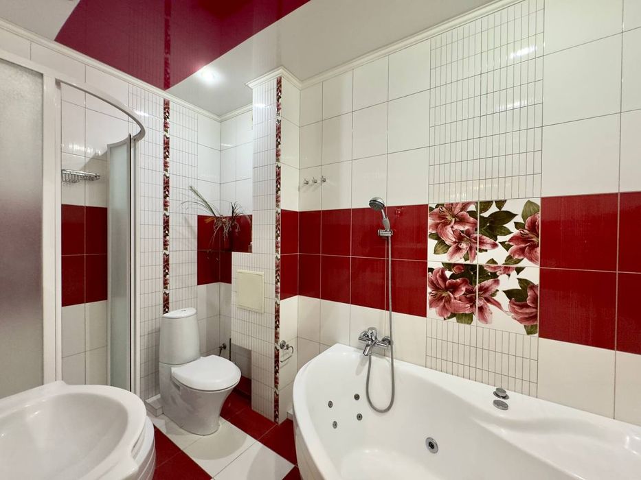 Здам 3х кімнатну квартиру в центрі!