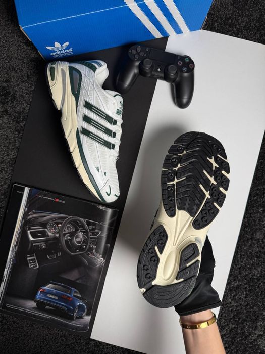 Чоловічі кросівки адідас Adidas Adistar Cushion White Green Beige [41-46]