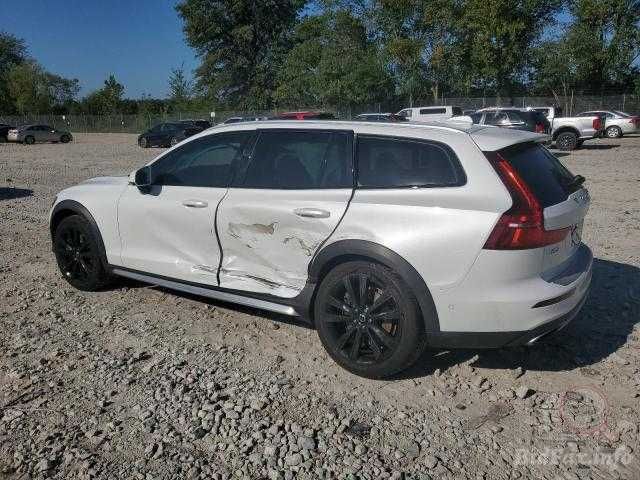 Бампер Volvo V60 запчастини вольво в60 запчасти