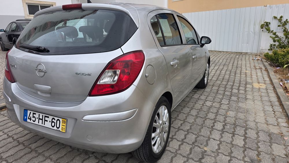 Opel Corsa — fotografia 2