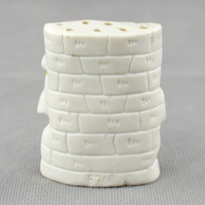 Paliteiro em biscuit muito antigo – fabrico europeu