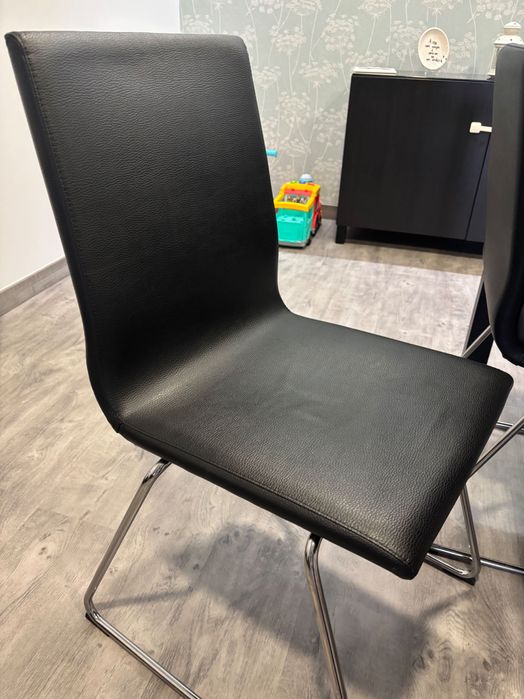 Mesa extensível + 4 cadeiras