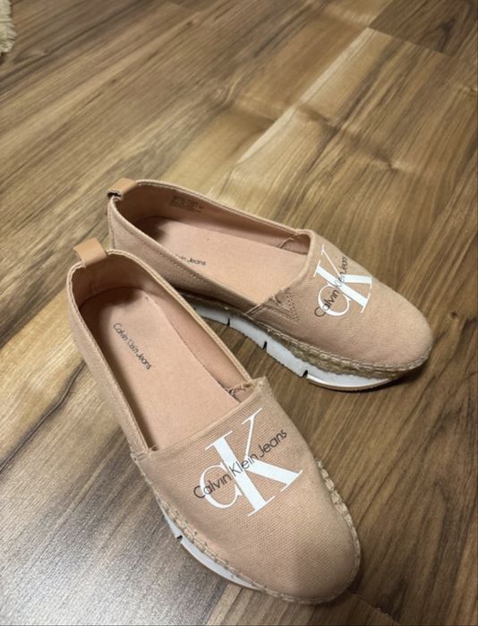 Espadyle calvin klein