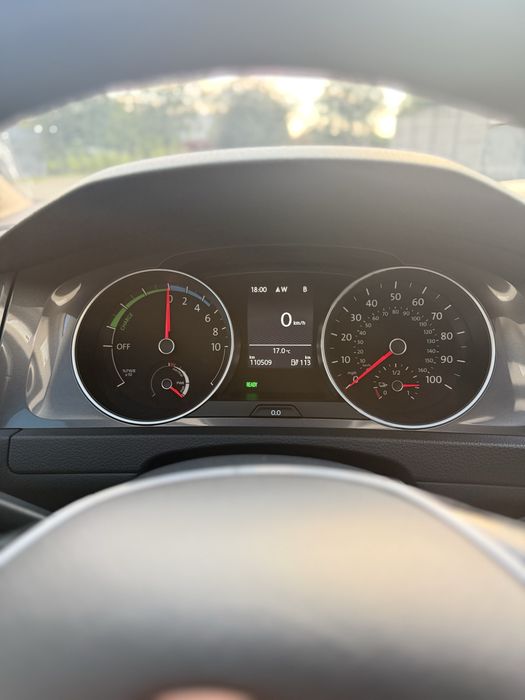 E Golf стан ідеал таких більше на ринку немає