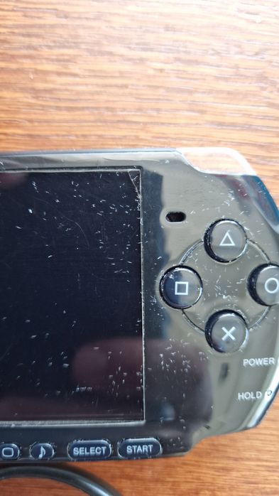PSP 3004 + ładowarka, etui