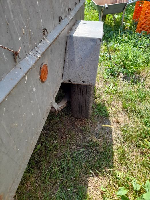 Продам причіп з кліткою дя перевезення курей.
