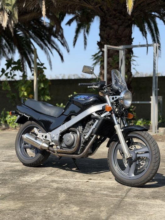 Honda NTV 650 de 1994