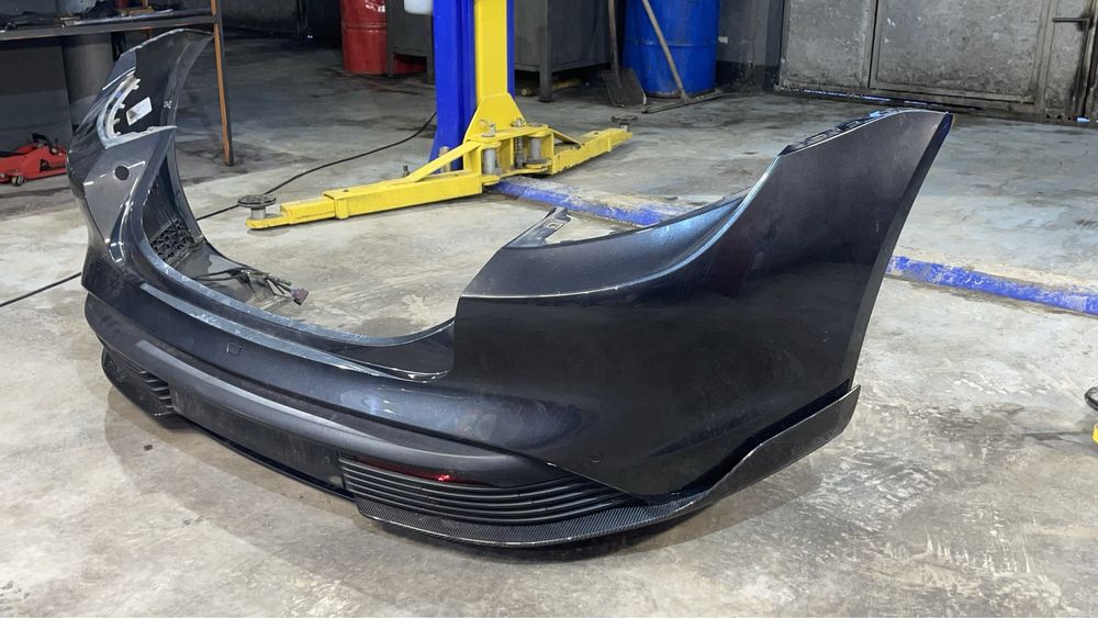 Porsche Taycan Turbo S задній комплектний