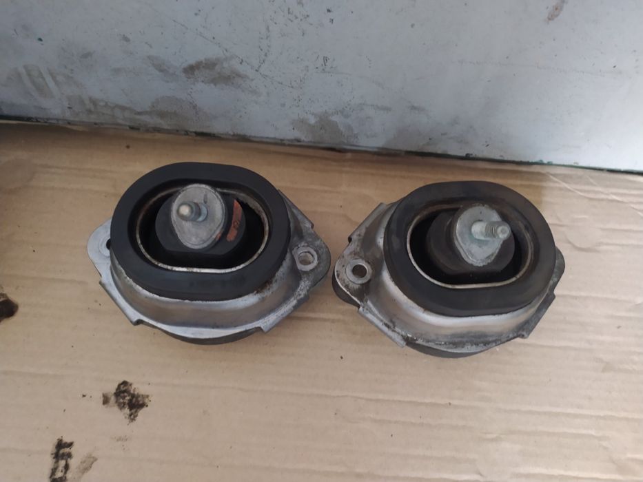 Подушка двигателя BMW X5 E53 E70 F15 F25 кронштейн двигуна бмв х5 е70