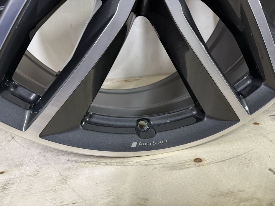 Oryginalne Felgi Audi 21" 4M0 A5 S5 RS5 S6 RS6 A7 S7 RS7 Q7 SQ7 Q8 SQ8