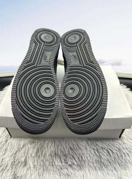 Pasuje bardzo dobrze do ubrań. Rozmiar.45