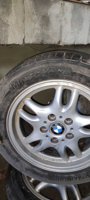 Диски з резиною 225/55/16 BMW