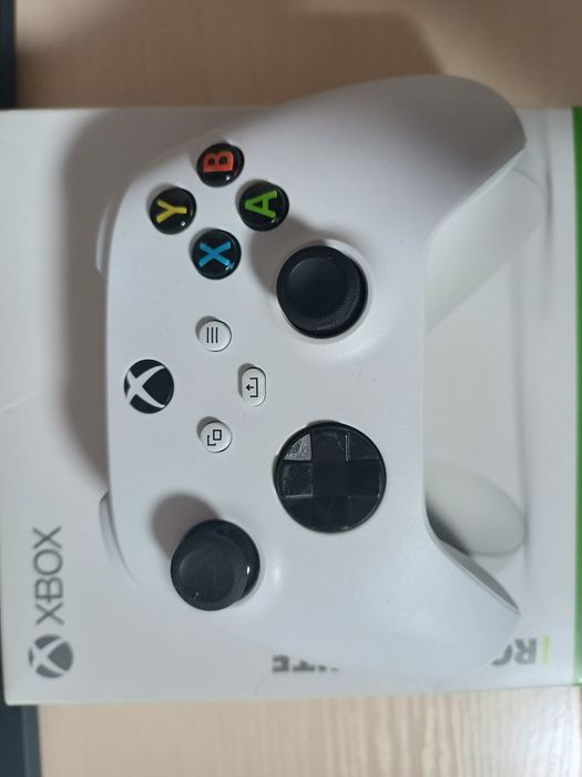 Xbox one controller майже повністю новий