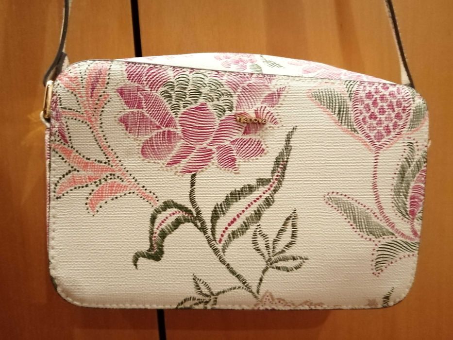 Carteira Vilanova fundo pérola