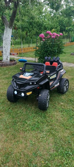 Autko 4x4 na akumulator plus dodatkowy akumulator