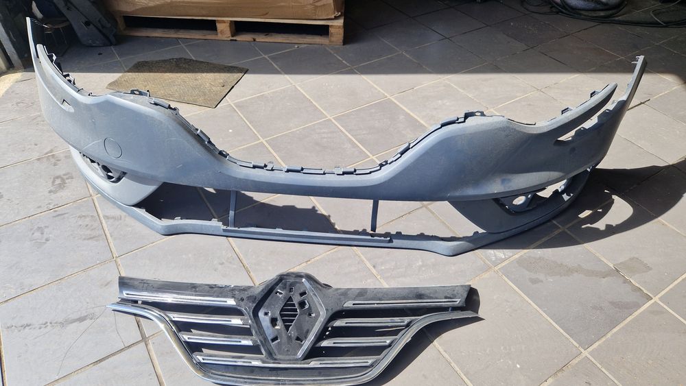 Para choques frente Renault megane IV