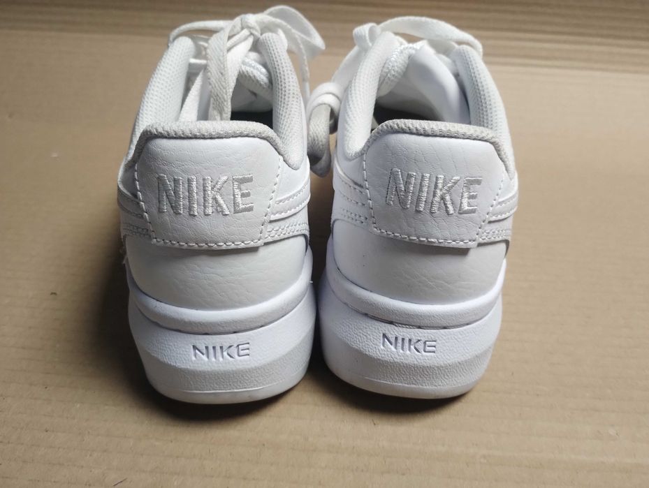 buty sportowe Nike Court 36,5  idealny stan