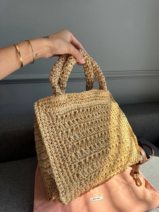 Сумка Miu Miu Crochet Raffia Tote Bag with Brown Leather Strap літня