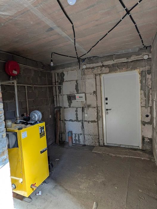 Продаж двоповерхового будинку 126,8 кв.м. з терасою