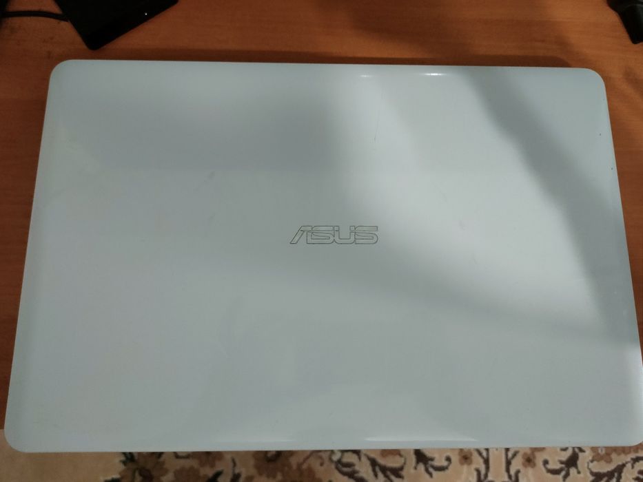 Ноутбук Asus x541na SSD 240 GB Intel 2.5 ГГц RAM 4 GB для учебы,работы