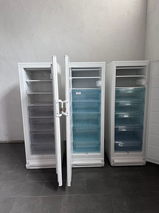 Zamrażarka szufladowa półkowa Electrolux 175 cm 300 l