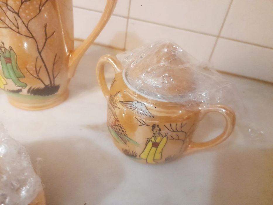 Conjunto de Peças Antigas em Porcelana de Conjunto de Café/Chá Japonês