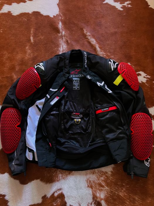 Мотокуртка Alpinestars T-Missile tech-air, T-GP Plus R v3 Air, icon contra, konflict, hypersport, моткэкипировка, airform, dainese,