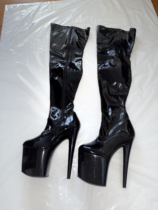 Kozaczki pleaser nowe