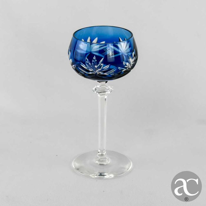 Copo em Cristal Doublé, Cristal da Bohemia, em tons de azul