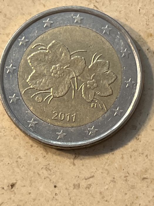 Moeda Finlandesa de 2 euros de 2011 e 2001