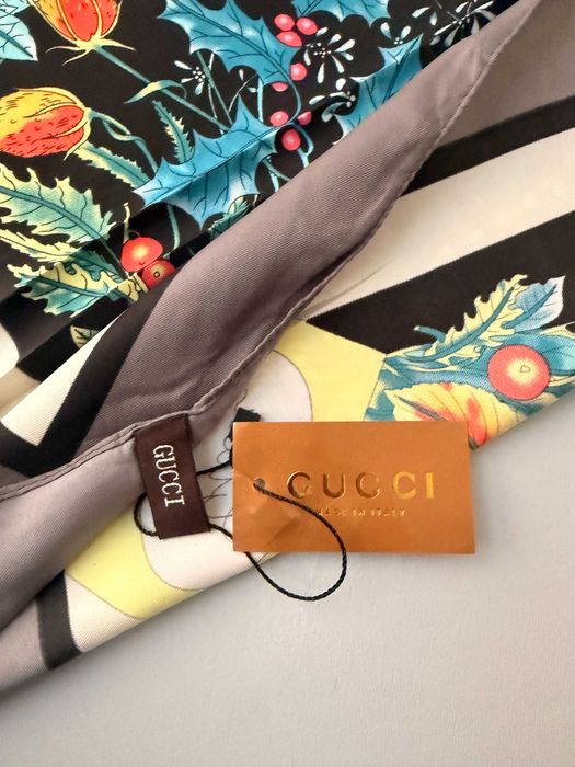 Платок Gucci Flowers Black Grey 90см Silk НОВЫЙ
