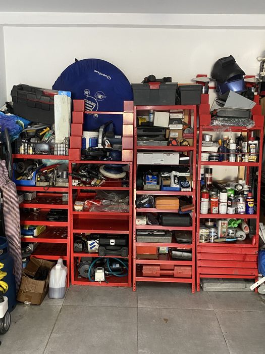 Estantes Wurth como novo