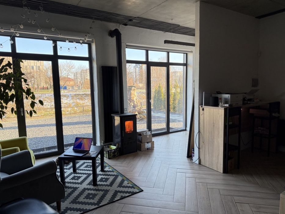 Квартира 100м2 з парковкою та терасою