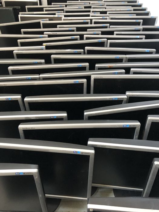 Монітор з  Європи 19 дюймів . Склад, Монітори, 22, 24 дюйми