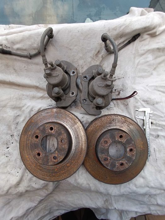 Суппорт Форд Фокус 2 Тормозные Суппорта Ford Focus Передний