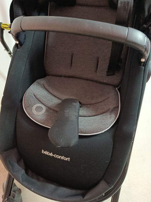 Carro de bebê confort